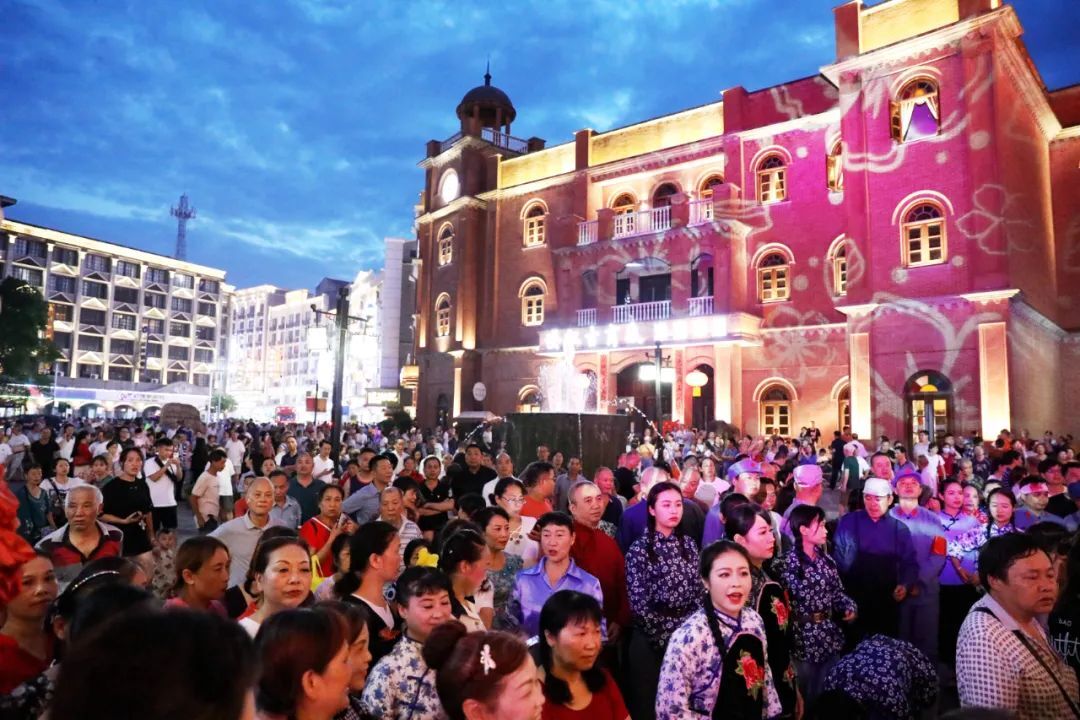 超燃！洪江區(qū)古城夜游，歌聲穿越一百年!