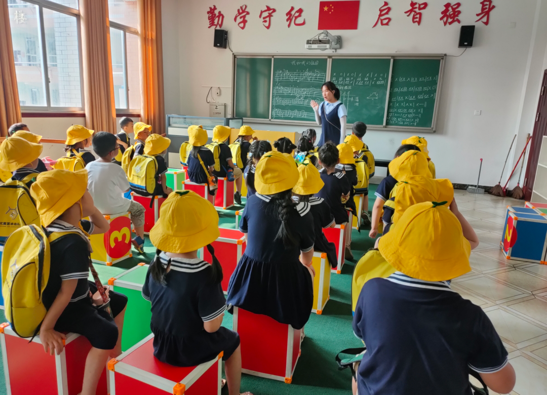 区汇英艺术幼儿园：“你好，小学！”——幼小衔接之参观小学