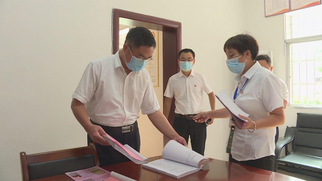 伍罕鳴：不斷加強基層黨組織建設  為全區(qū)經(jīng)濟社會高質量跨越式發(fā)展提供堅強組織保證