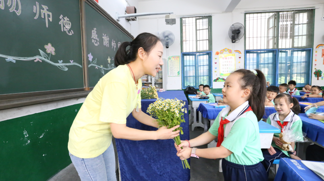 洪江區(qū)幸福路小學開展“五個一”活動