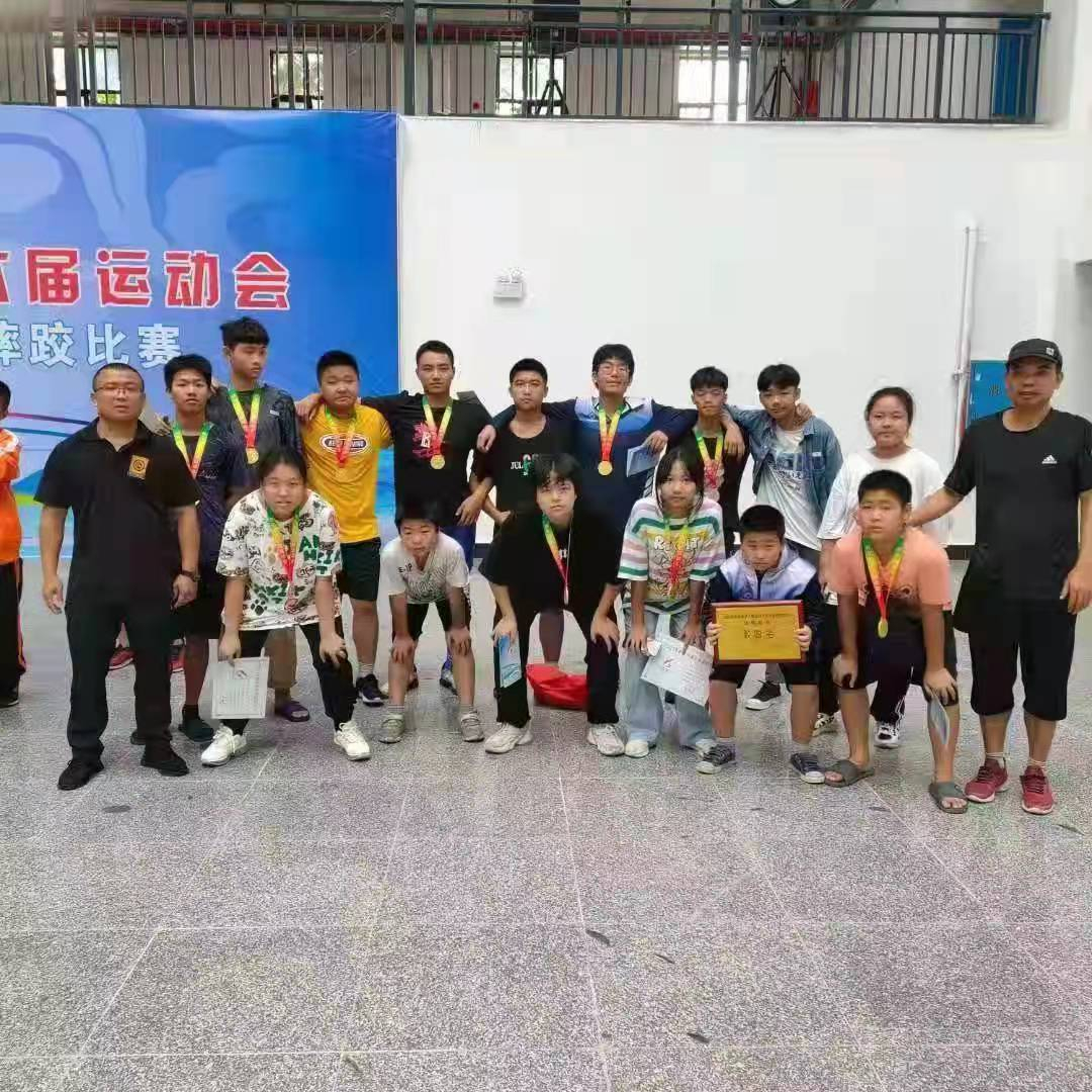點(diǎn)贊！洪江區(qū)斬獲市運(yùn)會(huì)青少年摔跤比賽8塊金牌