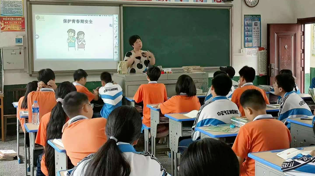 陽光正好，護花綻放