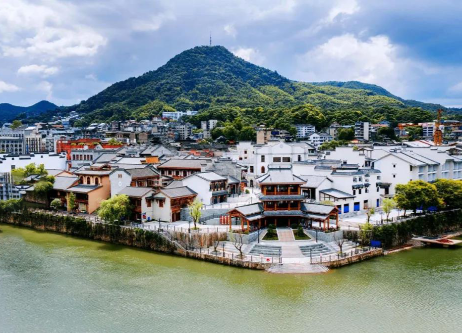 伍罕鳴：做深做實(shí)專項(xiàng)巡察整改 構(gòu)建洪江良好營(yíng)商環(huán)境