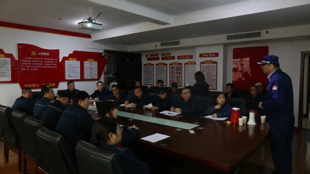 筑牢安全防線，這場(chǎng)消防應(yīng)急演練“電力十足”