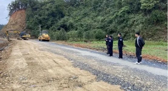 排查隱患，打造平安“校車路”