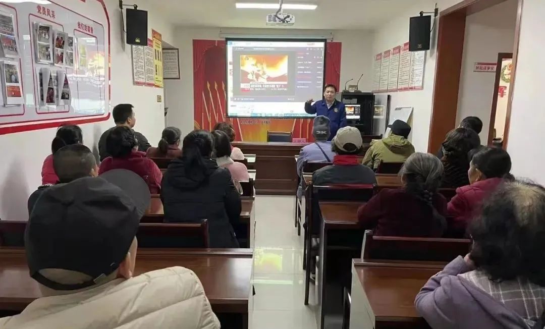 群防群治，共筑“防火墻”