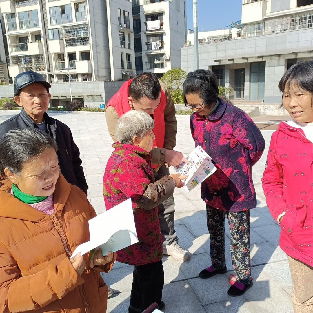 開展交通安全宣傳，筑牢農(nóng)村安全防線