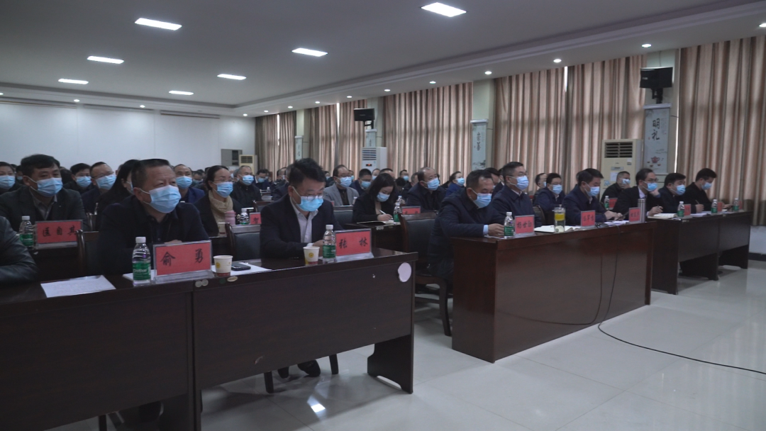 洪江區(qū)集中收看中央宣講團(tuán)來湘宣講黨的十九屆六中全會(huì)精神