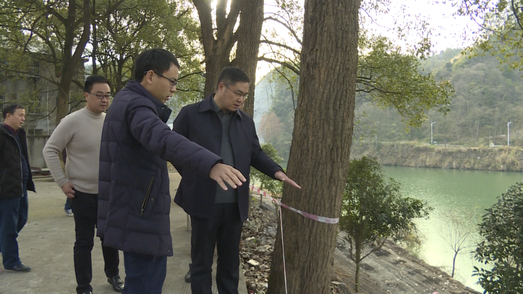 伍罕鳴：大力推進(jìn)老舊小區(qū)改造提質(zhì) 持續(xù)推動(dòng)文旅城市品質(zhì)提升