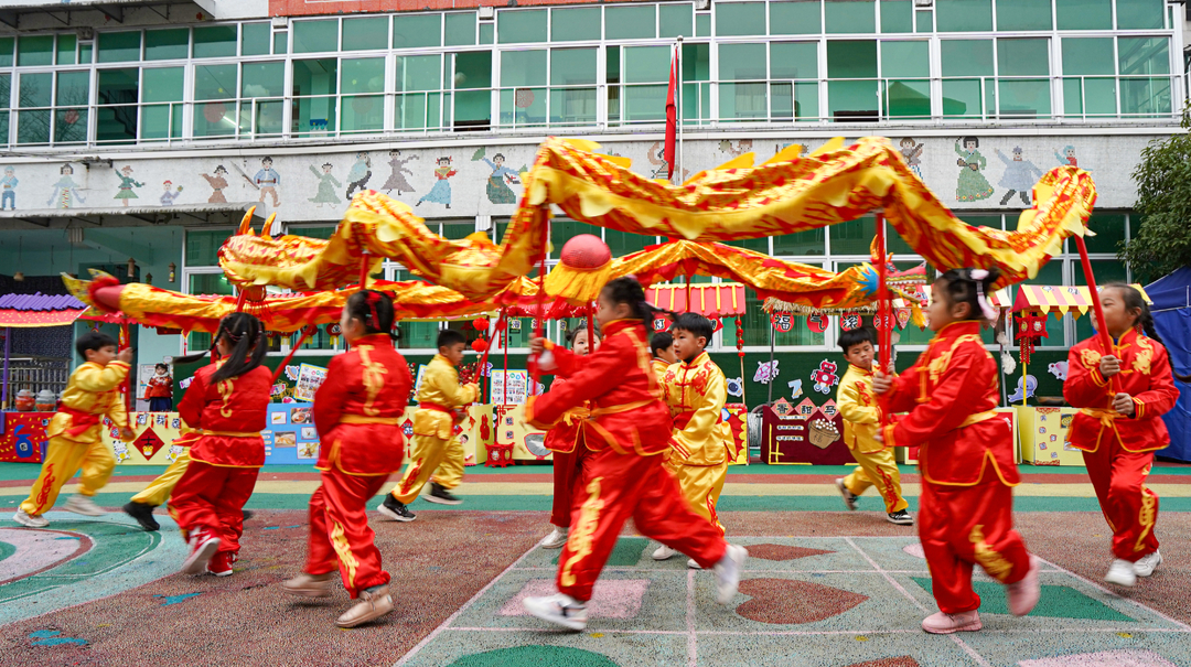 “品民俗 尋年味 逛廟會”，一起 “嗨”翻新年