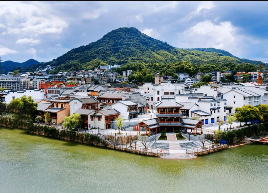 厲害！洪江區(qū)榮獲“2021年全市農(nóng)村人居環(huán)境整治提升先進(jìn)縣市區(qū)”