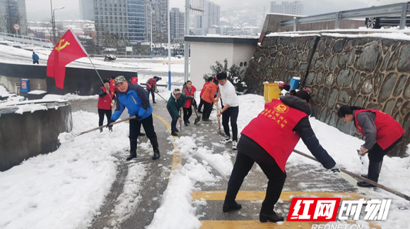 洪江區(qū)：黨建引領“四動”同步，精準治理打通末梢