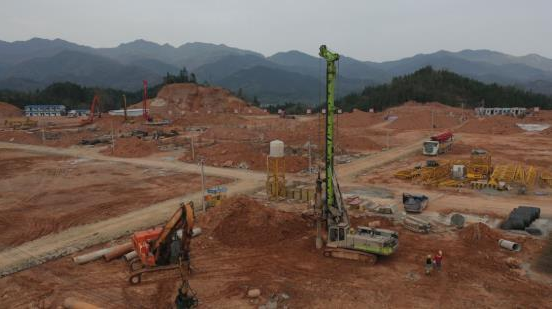 洪江區(qū)：吹響“沖鋒號(hào)” 把項(xiàng)目建設(shè)進(jìn)度提起來
