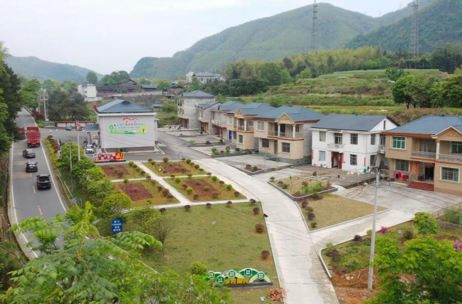 洪江區(qū)：“微建設”讓鄉(xiāng)村振興“大變化”