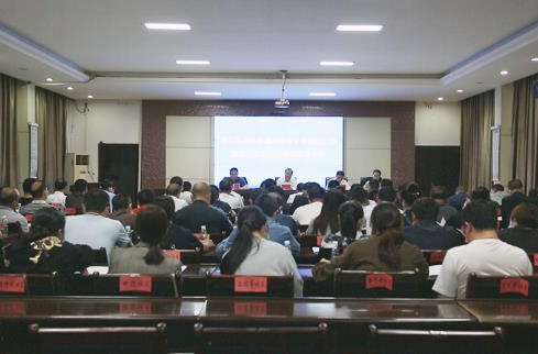 劉曉明：全區(qū)上下迅速行動(dòng) 深入推進(jìn)居民自建房安全專(zhuān)項(xiàng)整治工作和百日攻堅(jiān)行動(dòng)