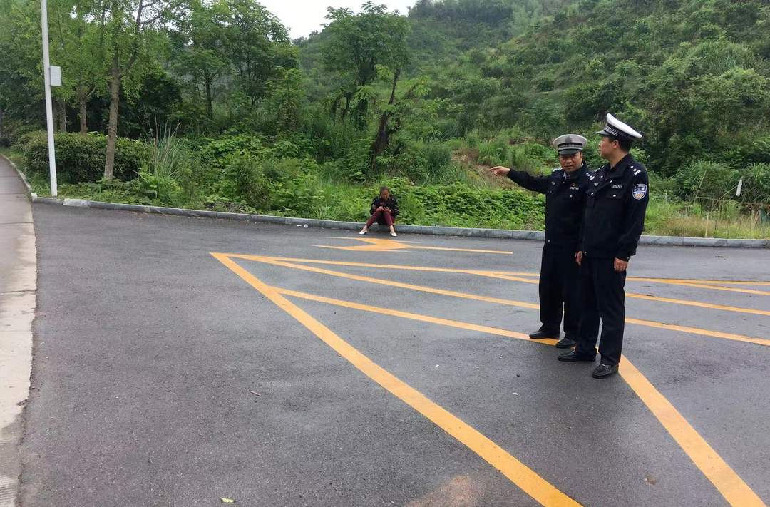 創(chuàng)建交通示范路 文明出行入人心