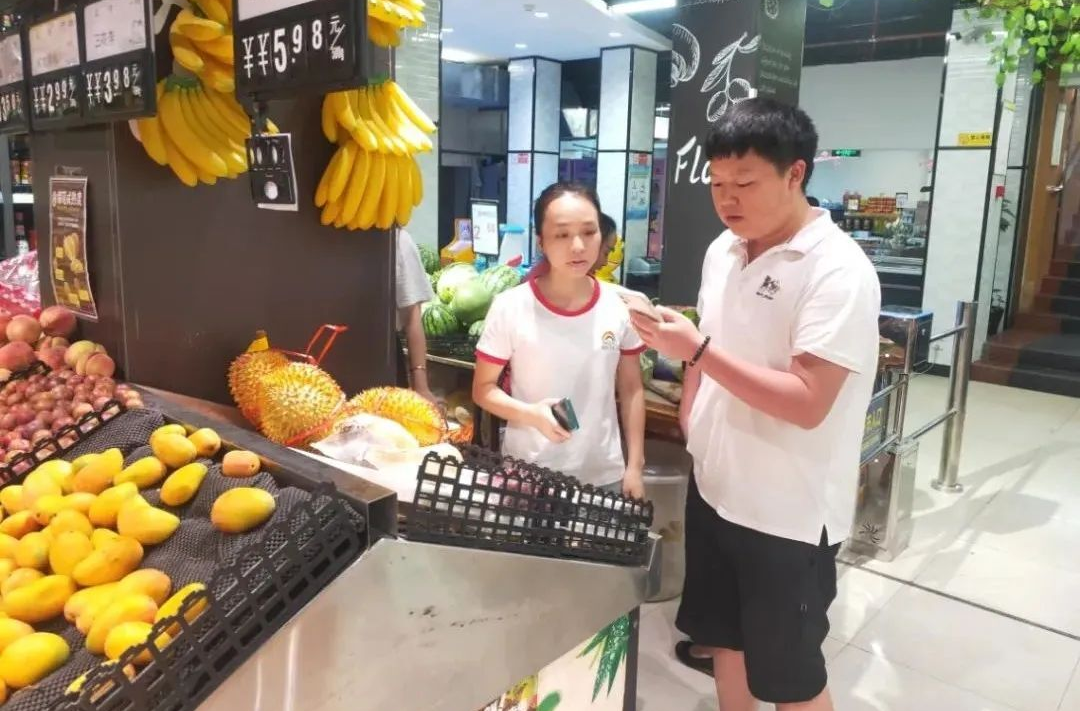 嚴(yán)查嚴(yán)控！洪江區(qū)開展進口水果疫情防控專項檢查