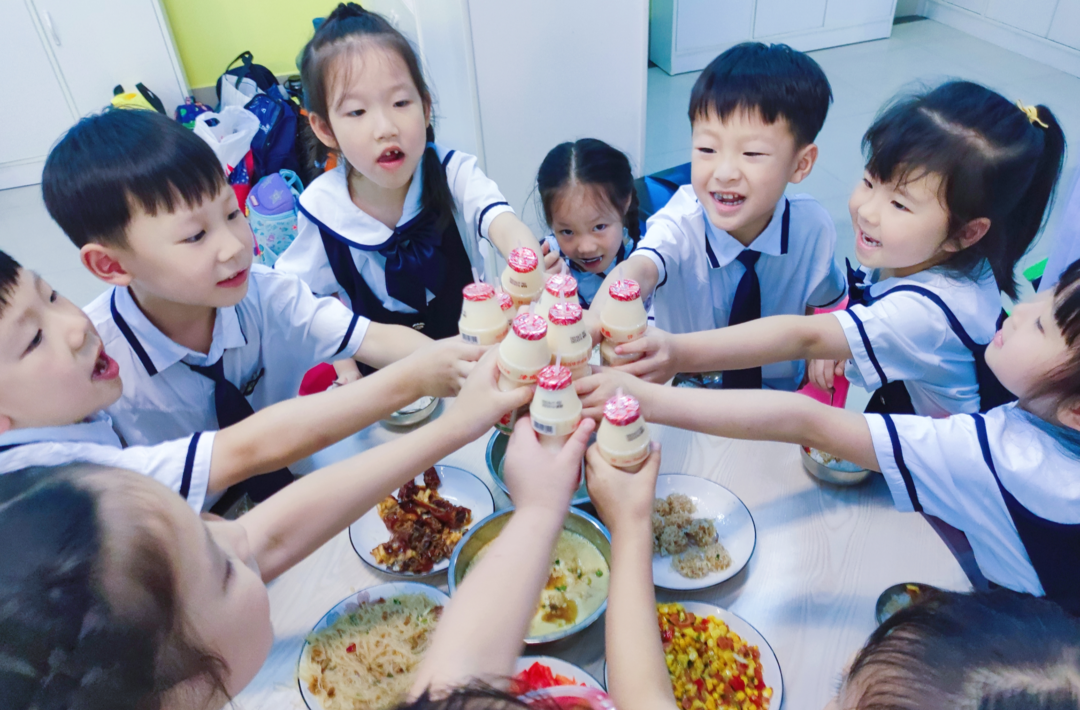 人生中的第一個(gè)畢業(yè)季我們這樣度過！