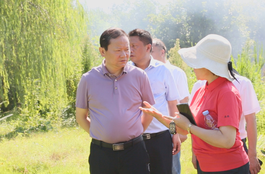 劉曉明現(xiàn)場(chǎng)調(diào)度市首屆旅游發(fā)展大會(huì)配套設(shè)施項(xiàng)目建設(shè)情況