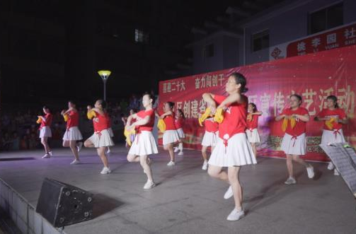 文化惠民，送戲進社區(qū)