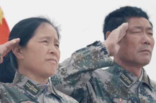 新時(shí)代最可愛(ài)的人丨我們倆的一輩子，就是守好這塊國(guó)土