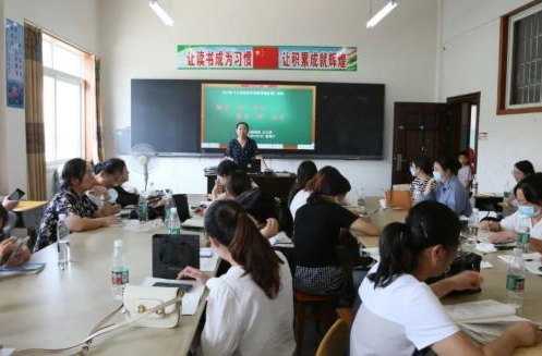 開學(xué)了，老師們都在做這件事……