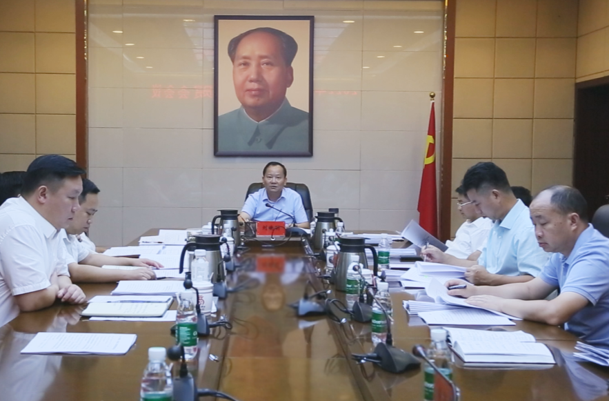 劉曉明主持召開區(qū)工委委員會會議，重點強調(diào)了這些……