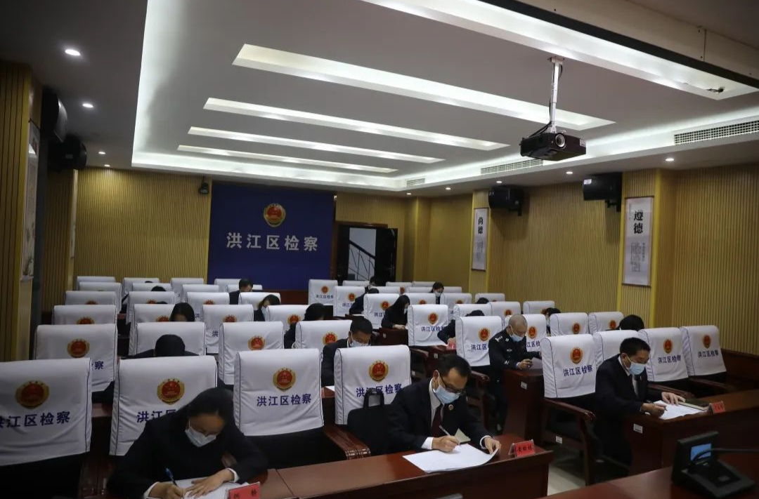 他們均在規(guī)定時間內(nèi)完成了這場測試→
