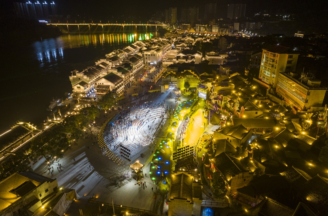 全國首部古建筑群大型實景劇《千年洪商》“復活”洪江古商城