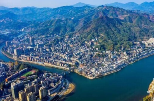 搶抓機遇 乘勢而上 推動洪江文化旅游產(chǎn)業(yè)高質量發(fā)展