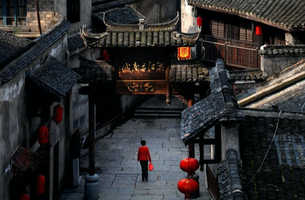 在這項(xiàng)省級評比中，洪江區(qū)排名前五