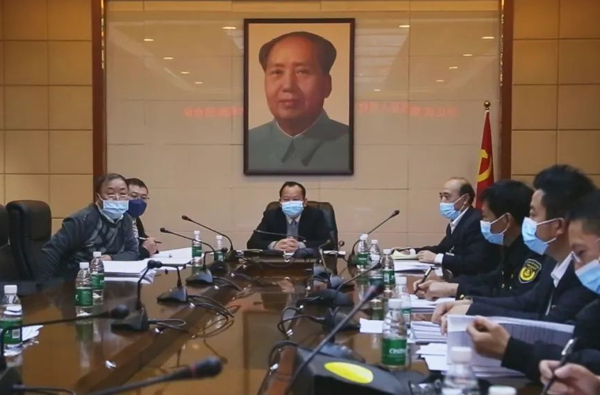 人大代表分組討論：熱議報(bào)告共謀發(fā)展 凝心聚力譜新篇