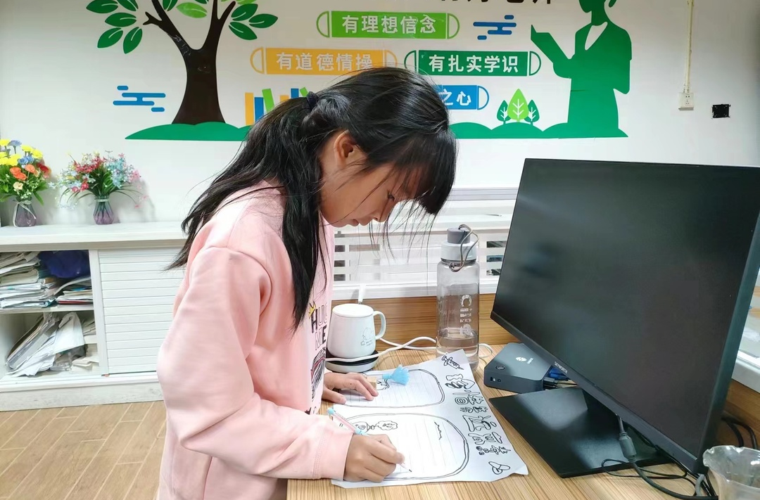 小手拉大手，禁毒齊步走