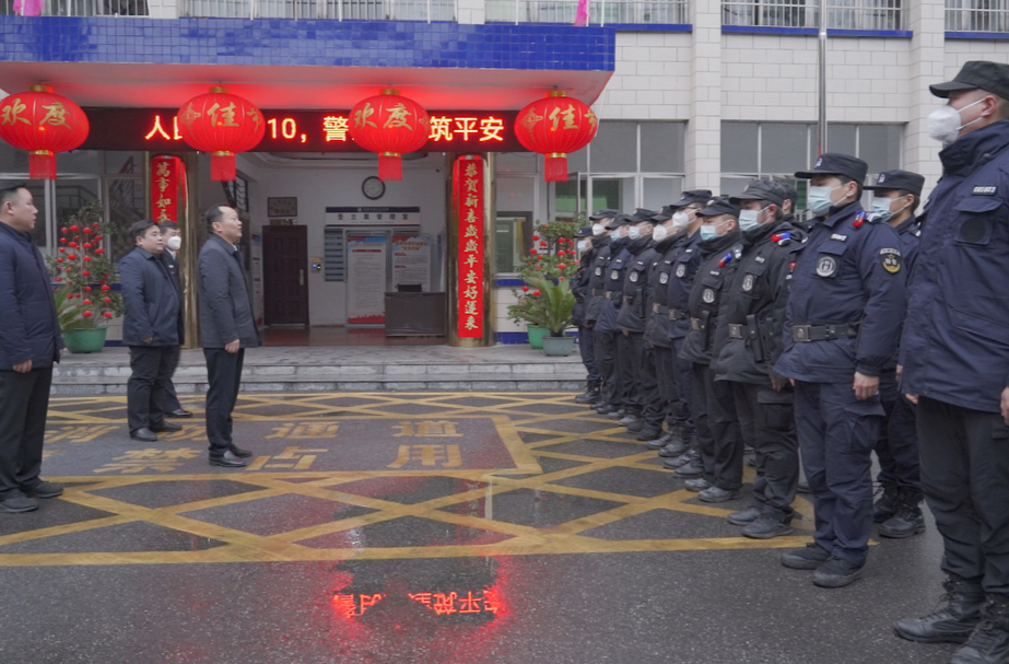 大年初一，劉曉明走訪慰問基層一線值守工作人員