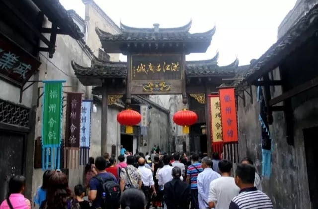 最新出爐！洪江古商城入選懷化市2022年度“十佳景區(qū)”