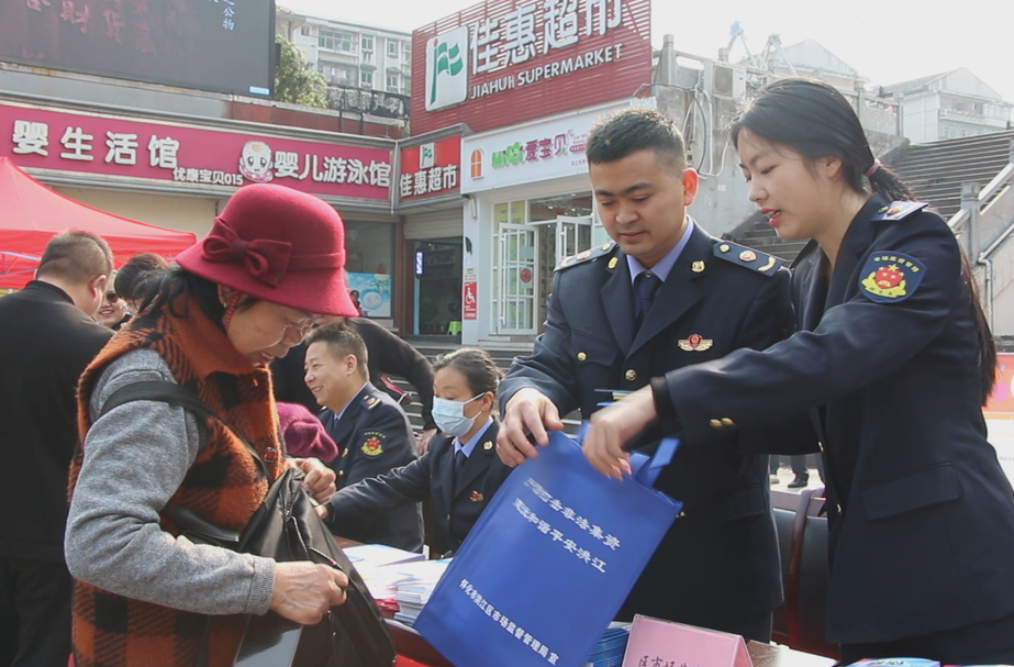 提振消費信心，市場監(jiān)管為消費者護航
