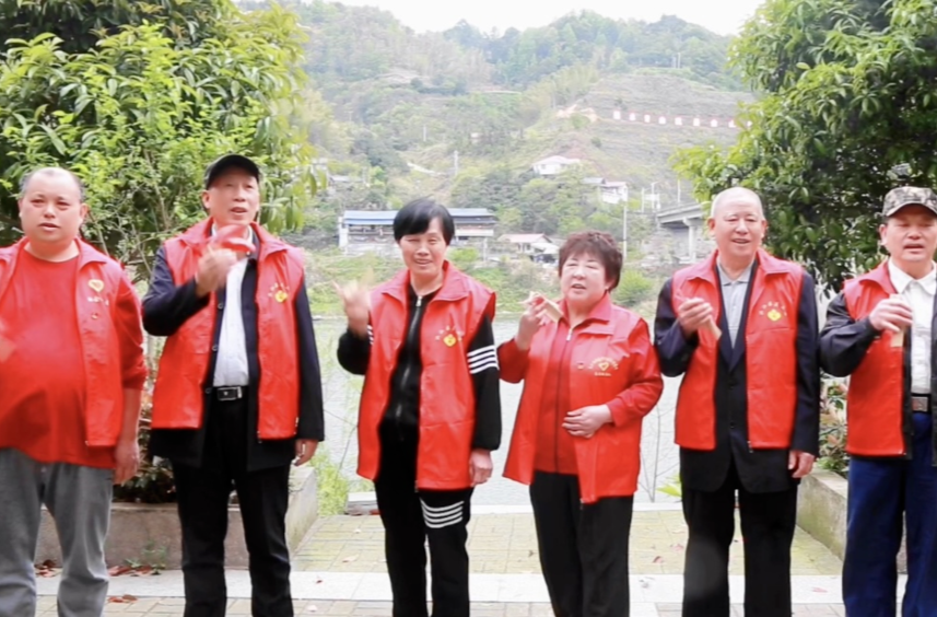 快板兒說唱，這個形式好新穎！