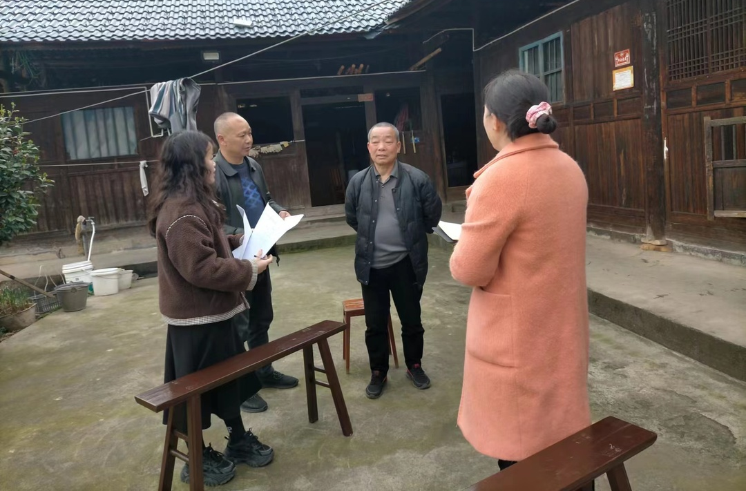 入戶走訪增感情，動(dòng)態(tài)掌握收支賬