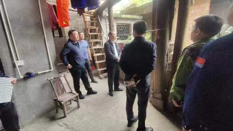 劉曉明檢查古建筑安全生產(chǎn)和消防安全工作