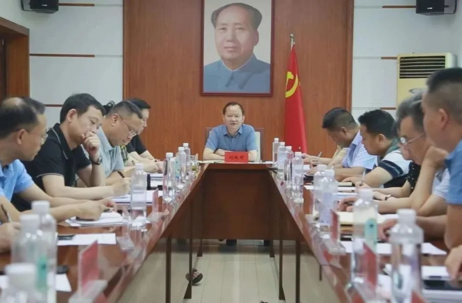 劉曉明：瞄準(zhǔn)“百億園區(qū)”目標(biāo) 高質(zhì)高效推進(jìn)調(diào)區(qū)擴(kuò)區(qū)工作落地落實(shí)