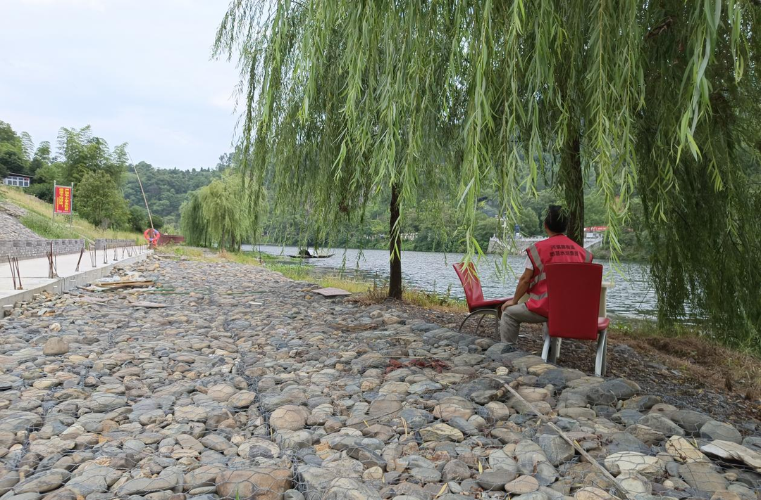 河濱路街道：強(qiáng)化“蹲點(diǎn)”模式  筑牢防溺水安全防線