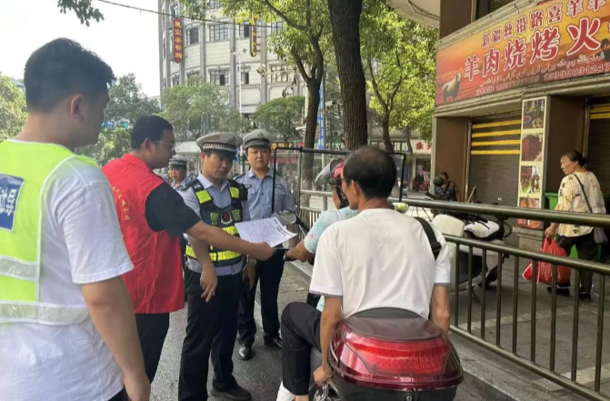 頭盔常戴，安全常在！