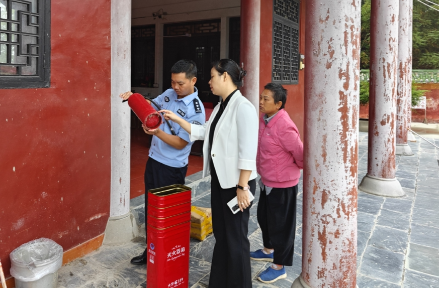 節(jié)前安全檢查，他們?cè)谛袆?dòng)！