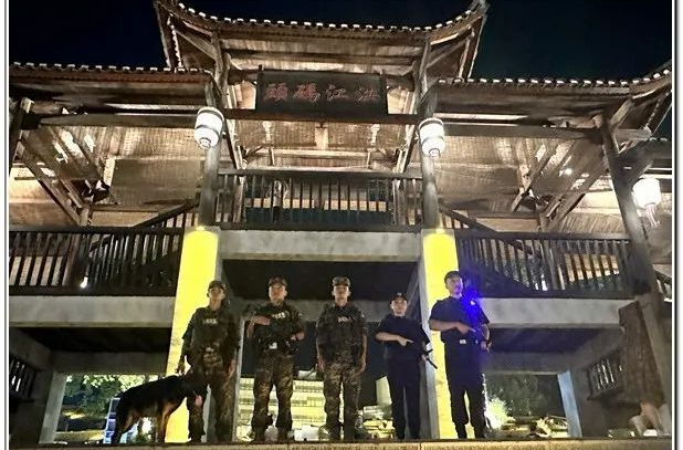 “雙警”護航“雙節(jié)”，帶你看不一樣的“警”色