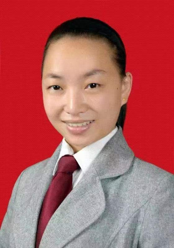 楊 琴