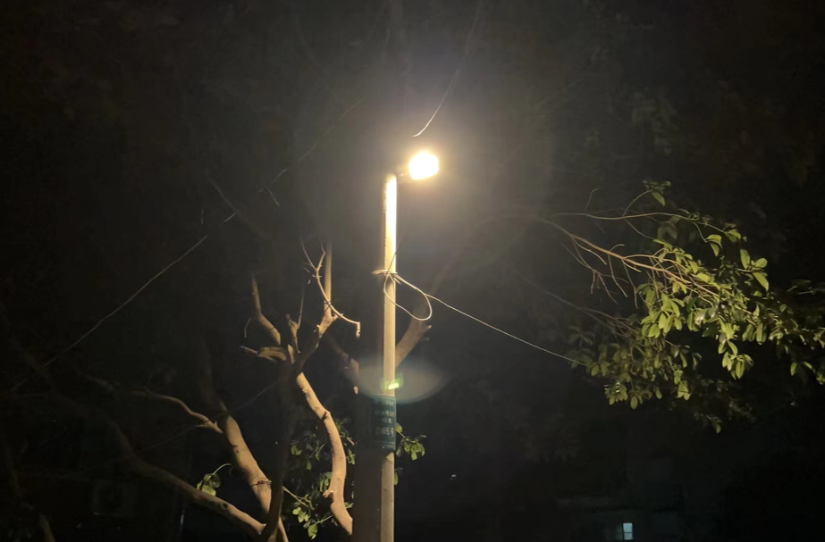鄰里夜話解民憂，照亮群眾回家路