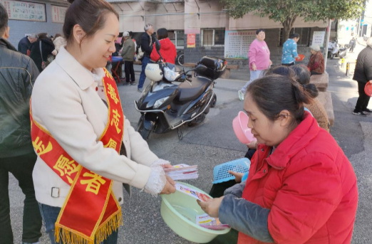 禁毒宣传促民调 防毒意识入民心