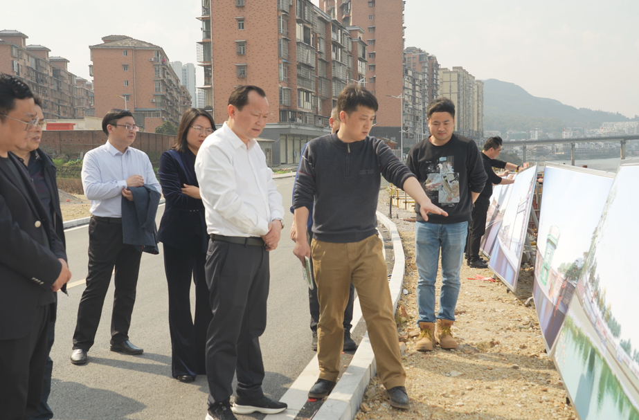 劉曉明：錨定目標(biāo) 對(duì)標(biāo)要求 確保洪江古商城國(guó)家AAAAA級(jí)旅游景區(qū)創(chuàng)建成功