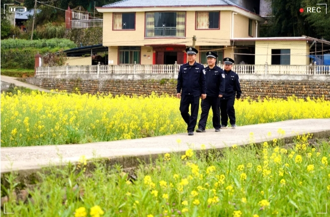 守護！在流淌詩意鄉(xiāng)愁的村落里......