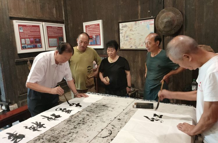 八一建軍節(jié)，致敬最可愛的人!